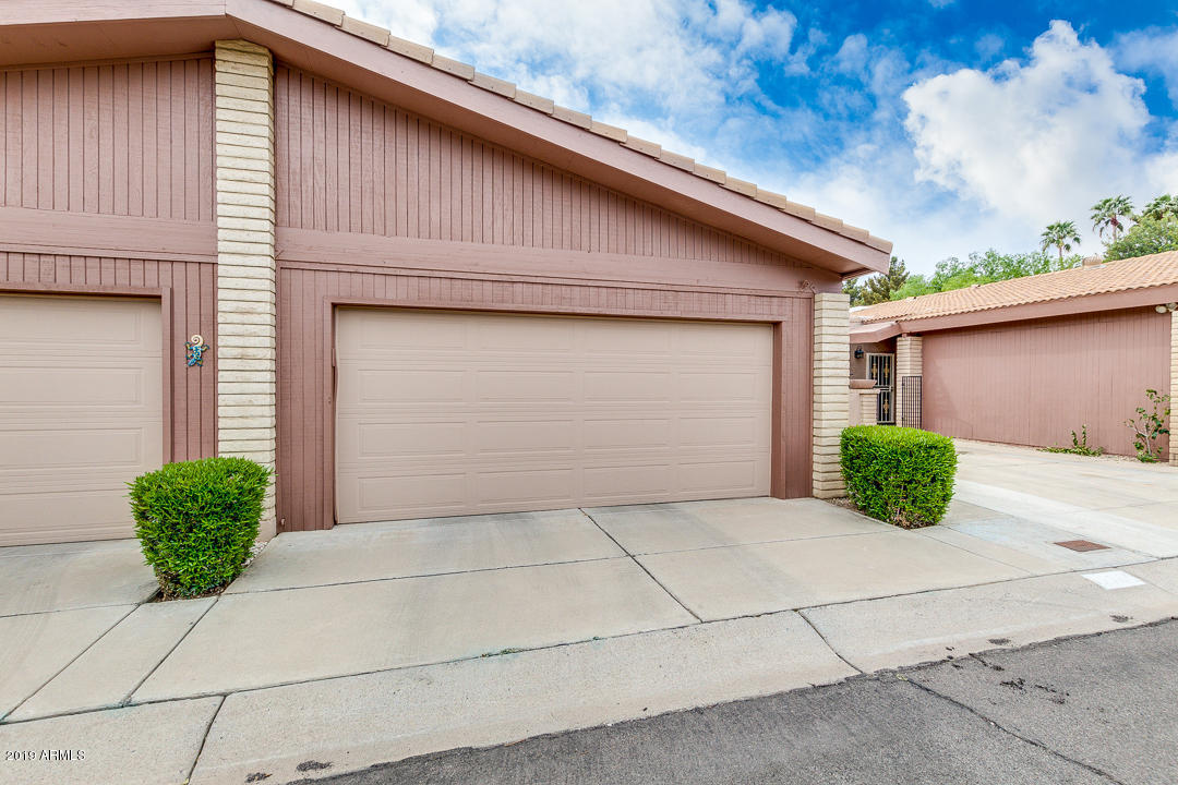 2705 East Cactus Road Phoenix, AZ 85028 - Photo 2 of 37 02-Cactus