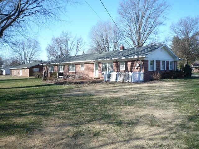 2013 Forbes Road Vincennes, IN 47591 - Photo 2 of 12 Gallery Image 2