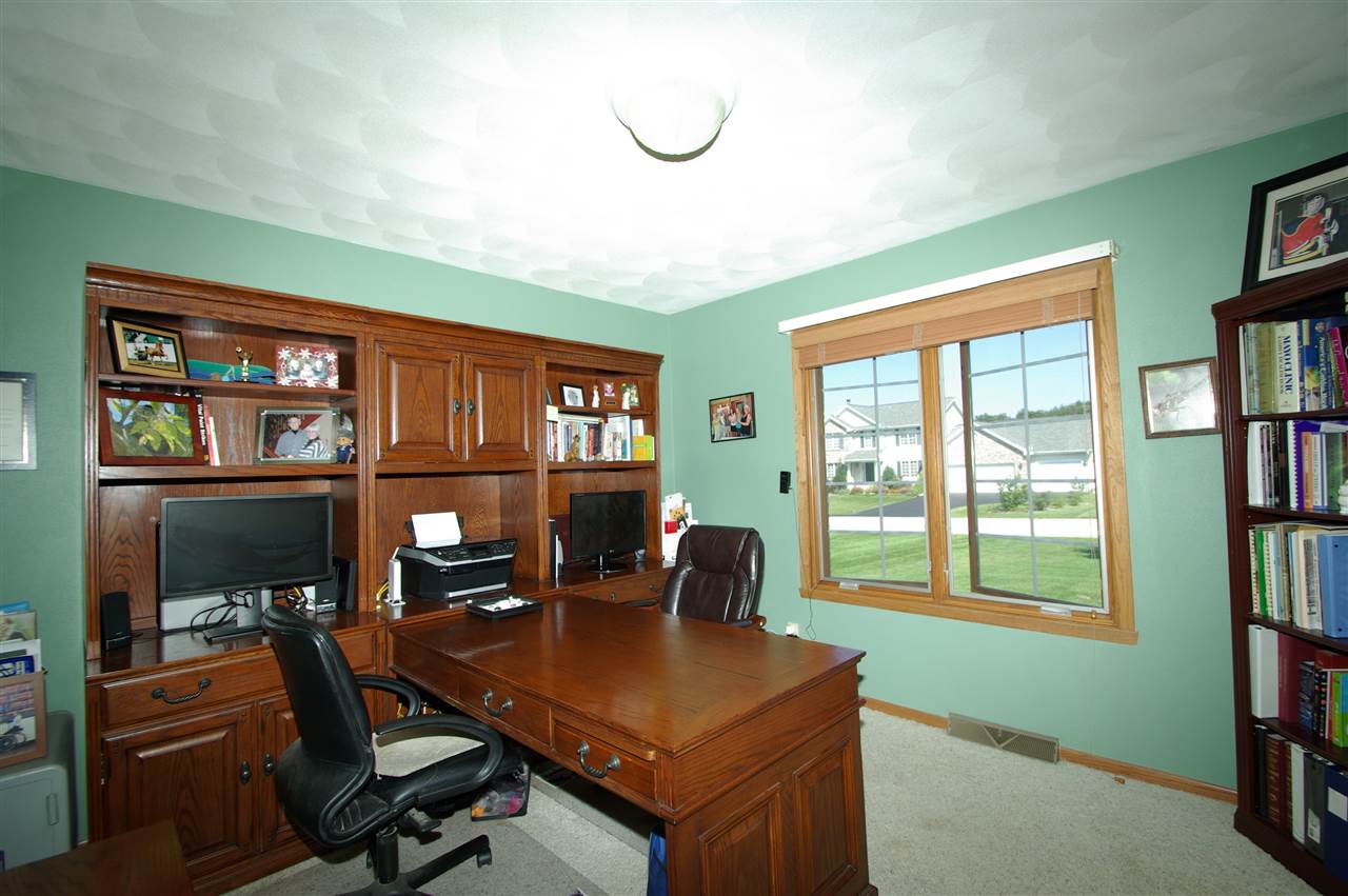 211 Starfire Road Poplar Grove, IL 61065 - Photo 13 of 25 Gallery Image 13