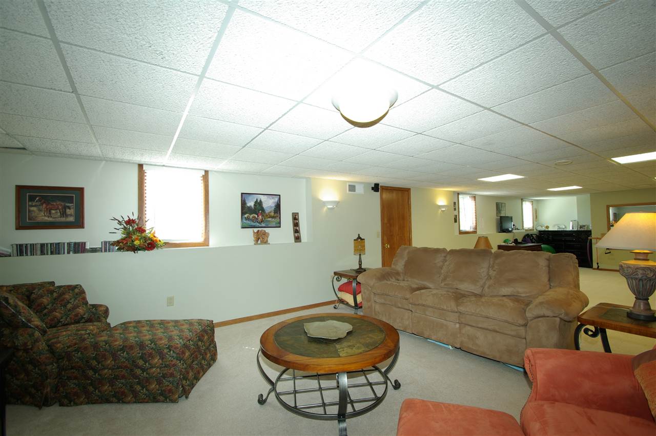 211 Starfire Road Poplar Grove, IL 61065 - Photo 18 of 25 Gallery Image 18