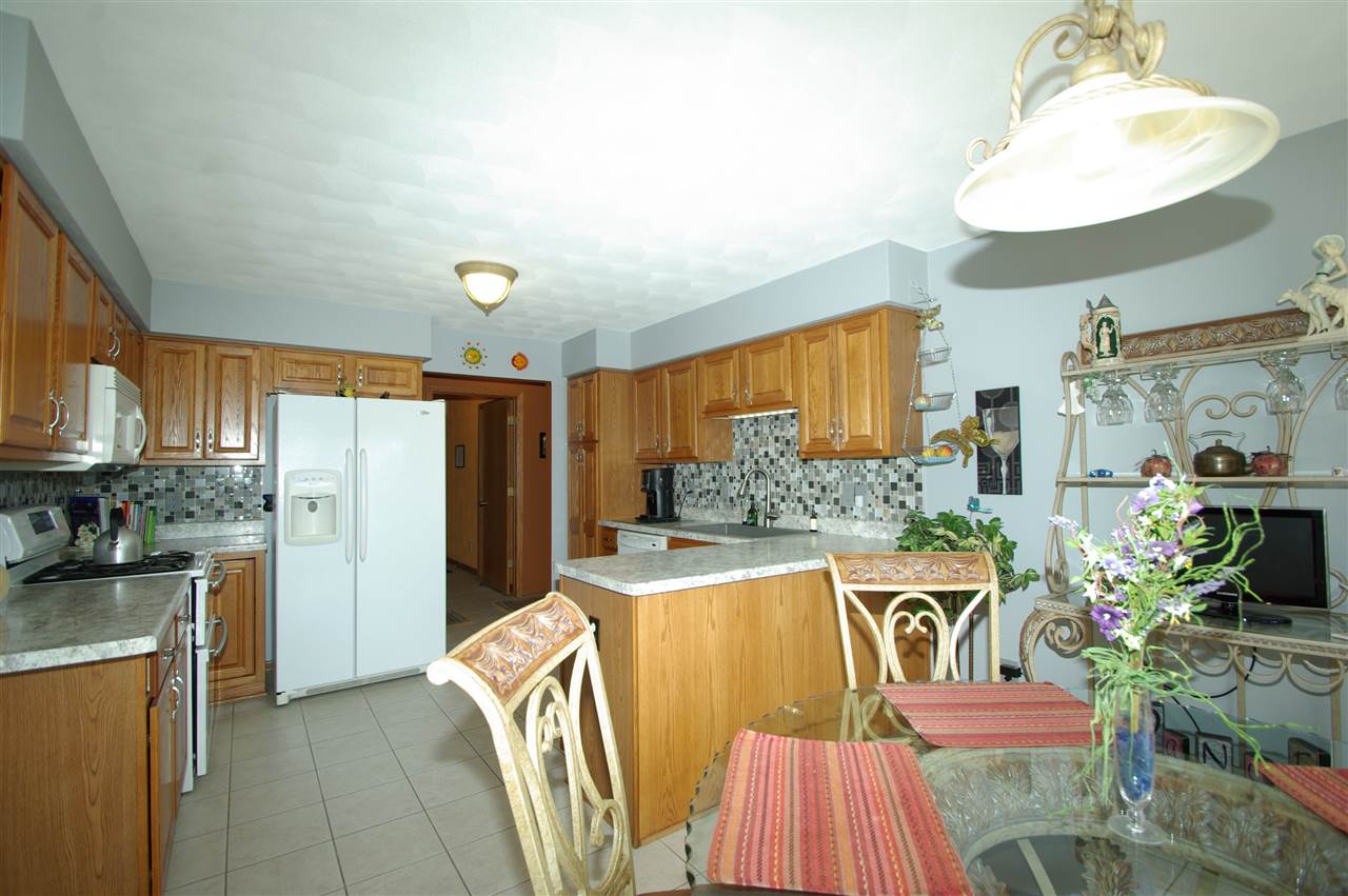 211 Starfire Road Poplar Grove, IL 61065 - Photo 7 of 25 Gallery Image 7