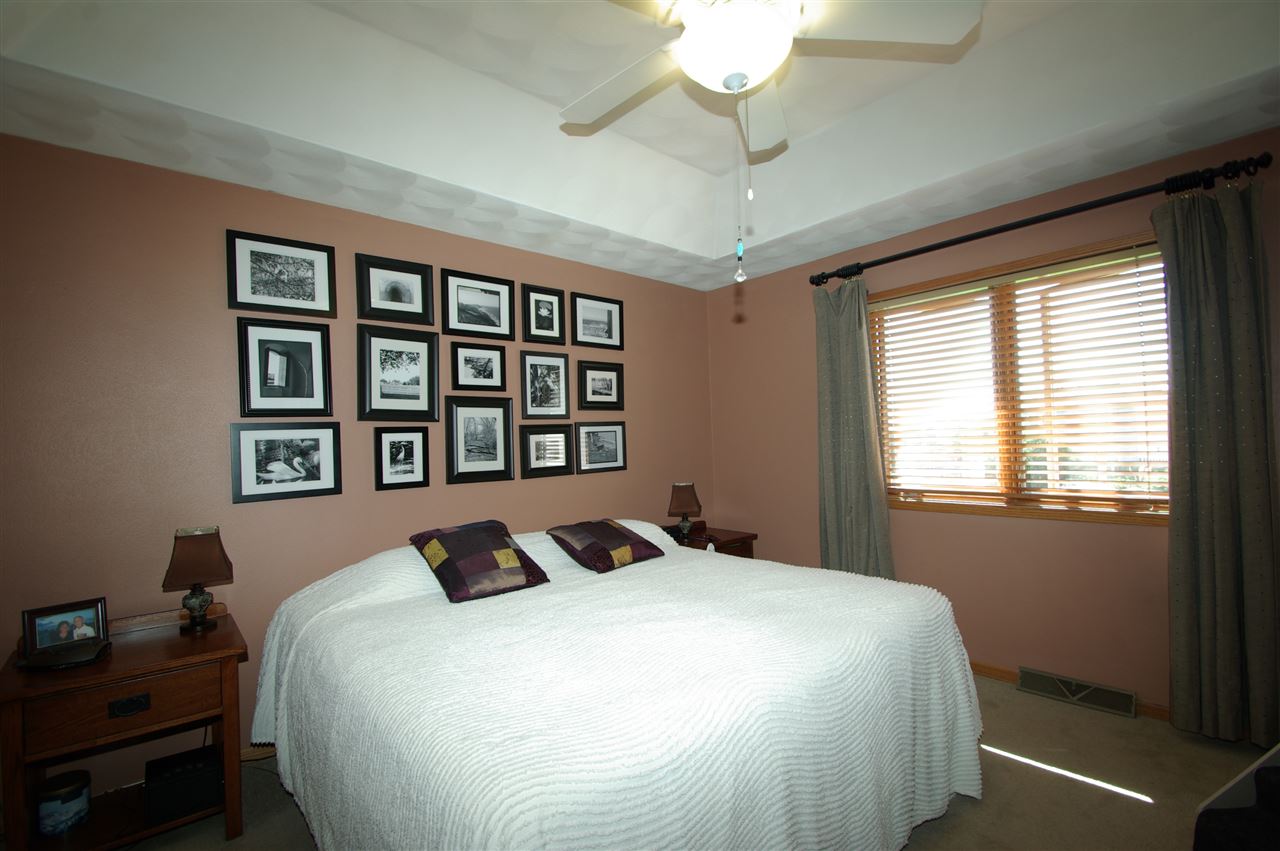 211 Starfire Road Poplar Grove, IL 61065 - Photo 9 of 25 Gallery Image 9
