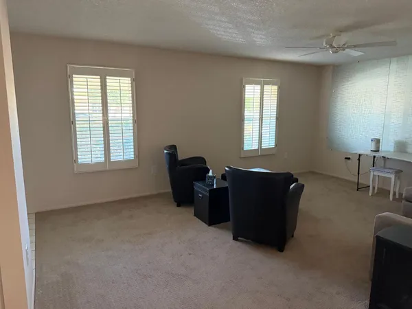 $1,800 | 9209 West Glen Oaks Circle North, Sun City, AZ 85351