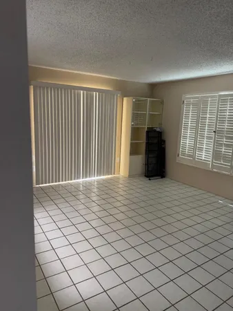 $1,800 | 9209 West Glen Oaks Circle North, Sun City, AZ 85351