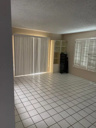 $1,800 | 9209 West Glen Oaks Circle North, Sun City, AZ 85351