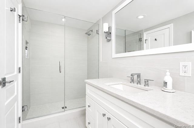 15 Pound Ridge Road Plainview, NY 11803 - Photo 20 of 38