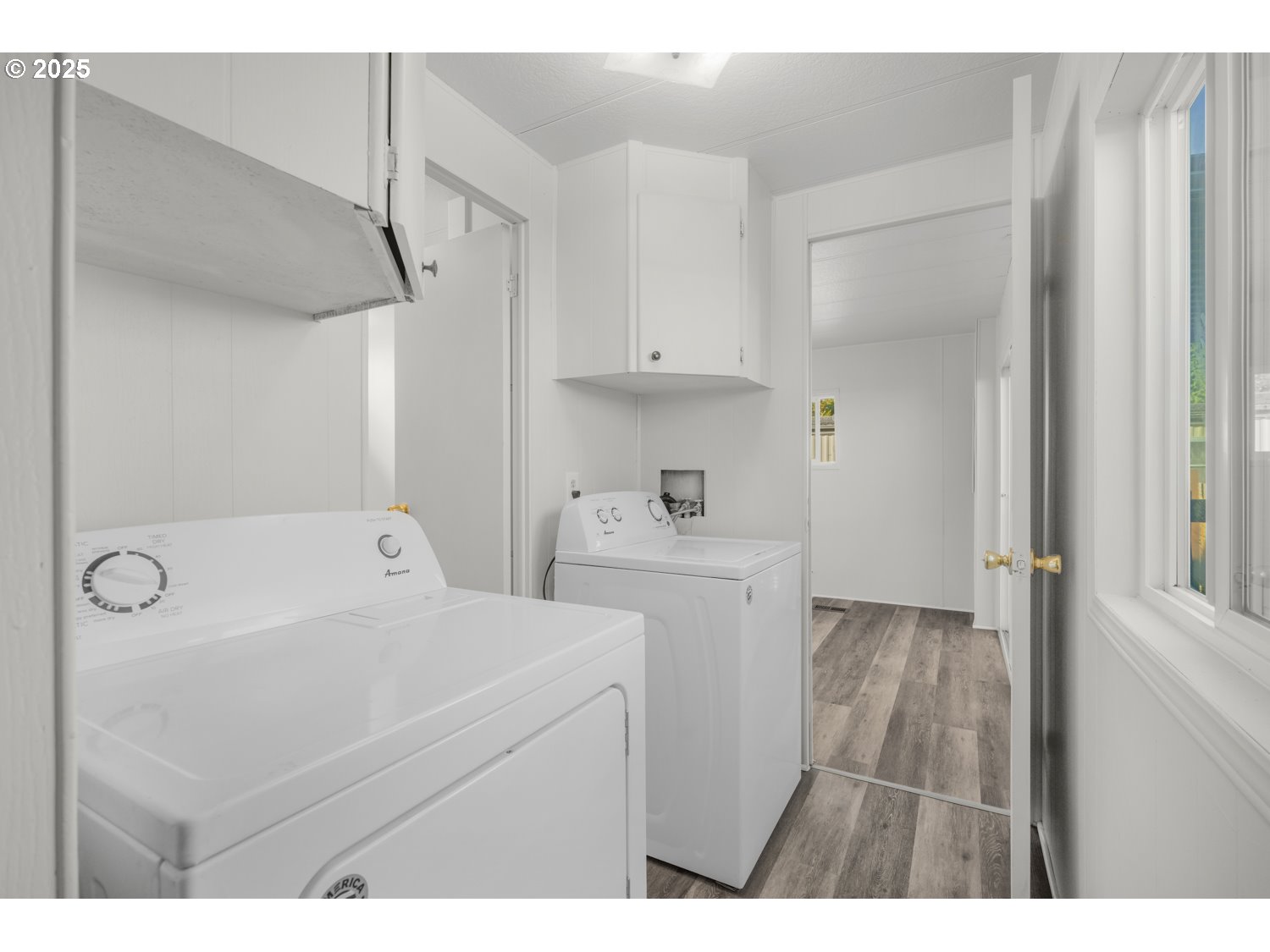 5355 River Road North, Unit 85 Keizer, OR 97303 - Photo 18 of 25 a utility room with dryer and washer