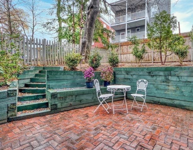 $861,000 | 6 Sherman Street, Unit 6A, Cambridge, MA 02138