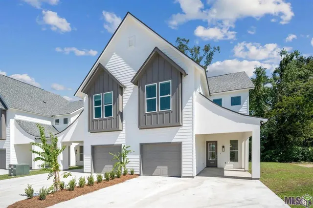 $2,600 | 5832 Lake Shelf Drive, Baton Rouge, LA 70820