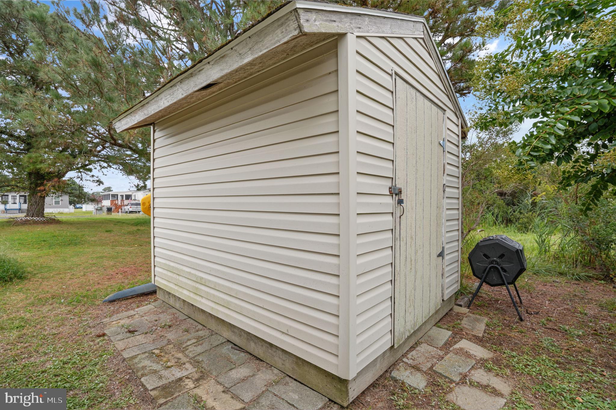 2410 Ridge Road Chincoteague Island, VA 23336 - Photo 34 of 37 Gallery Image 34