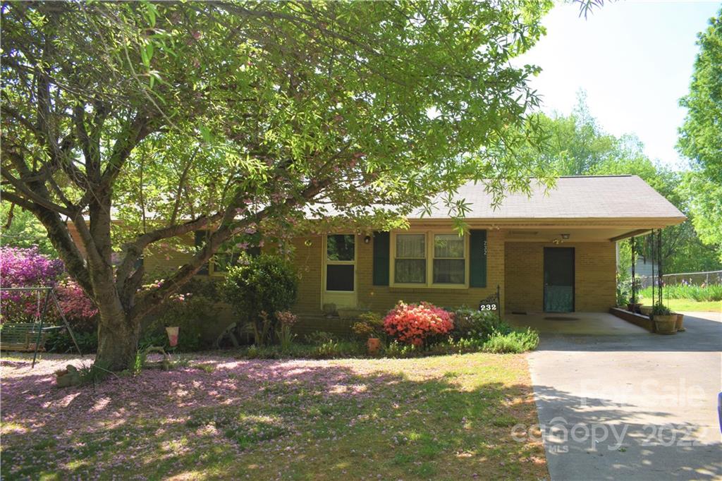 232 Lee Black Road Cherryville, NC 28021 - Photo 1 of 23 Gallery Image 1