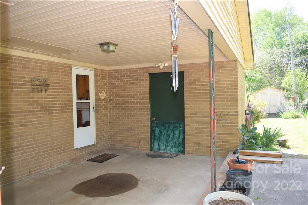 232 Lee Black Road Cherryville, NC 28021 - Photo 3 of 23 Gallery Image 3