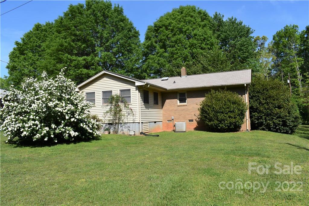 232 Lee Black Road Cherryville, NC 28021 - Photo 4 of 23 Gallery Image 4