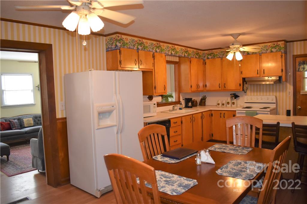 232 Lee Black Road Cherryville, NC 28021 - Photo 9 of 23 Gallery Image 9