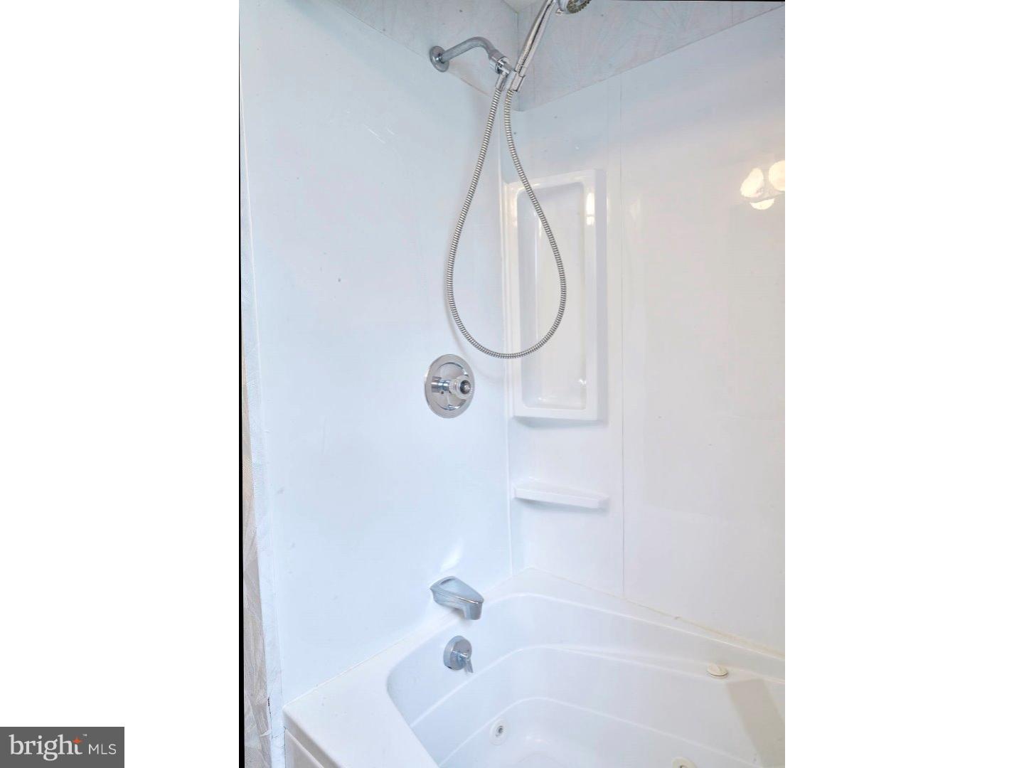 8 North Warwick Road Somerdale, NJ 08083 - Photo 16 of 25 Bathroom