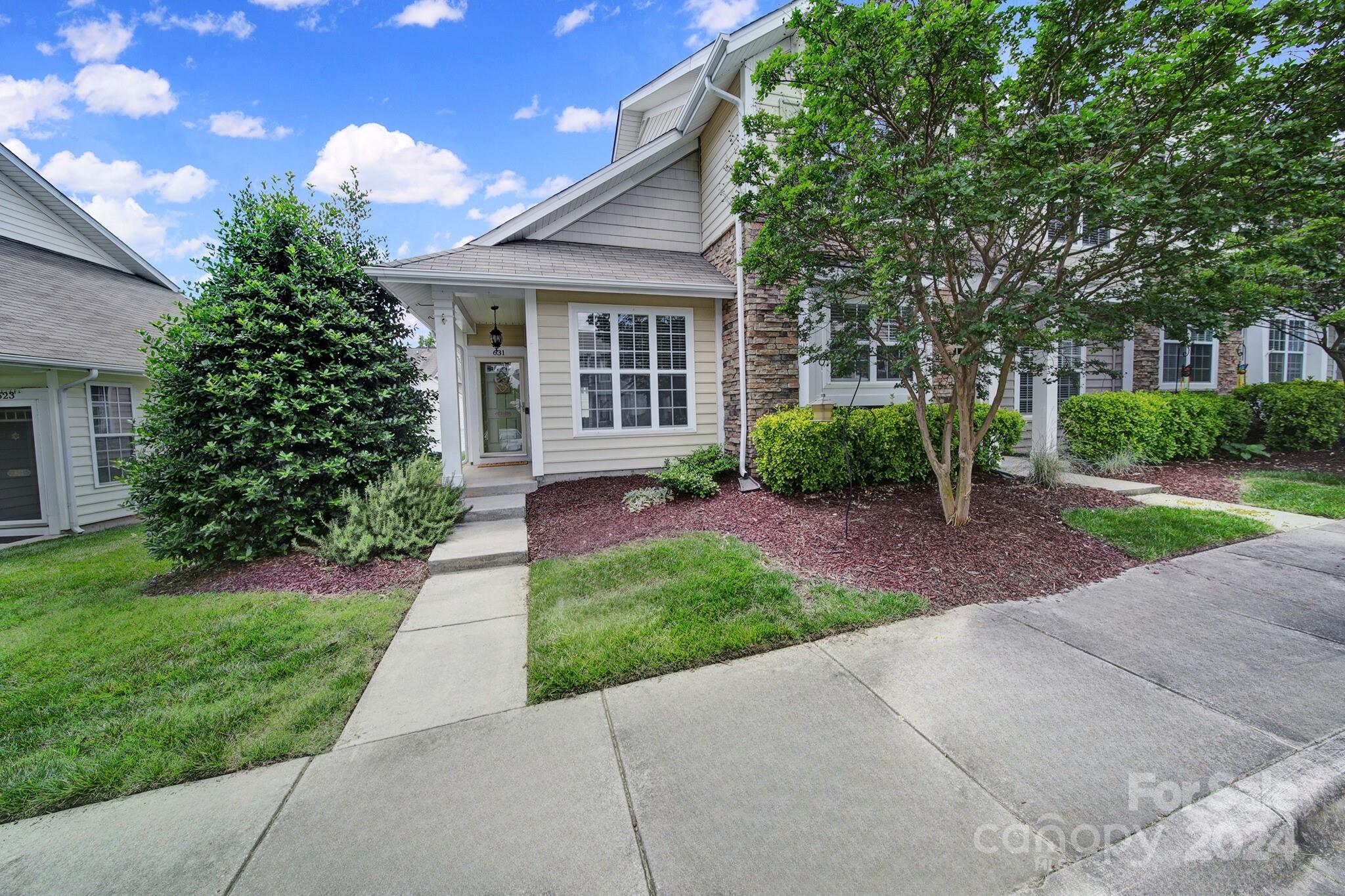 631 Brickdust Court Fort Mill, SC 29708 - Photo 3 of 39 Gallery Image 3