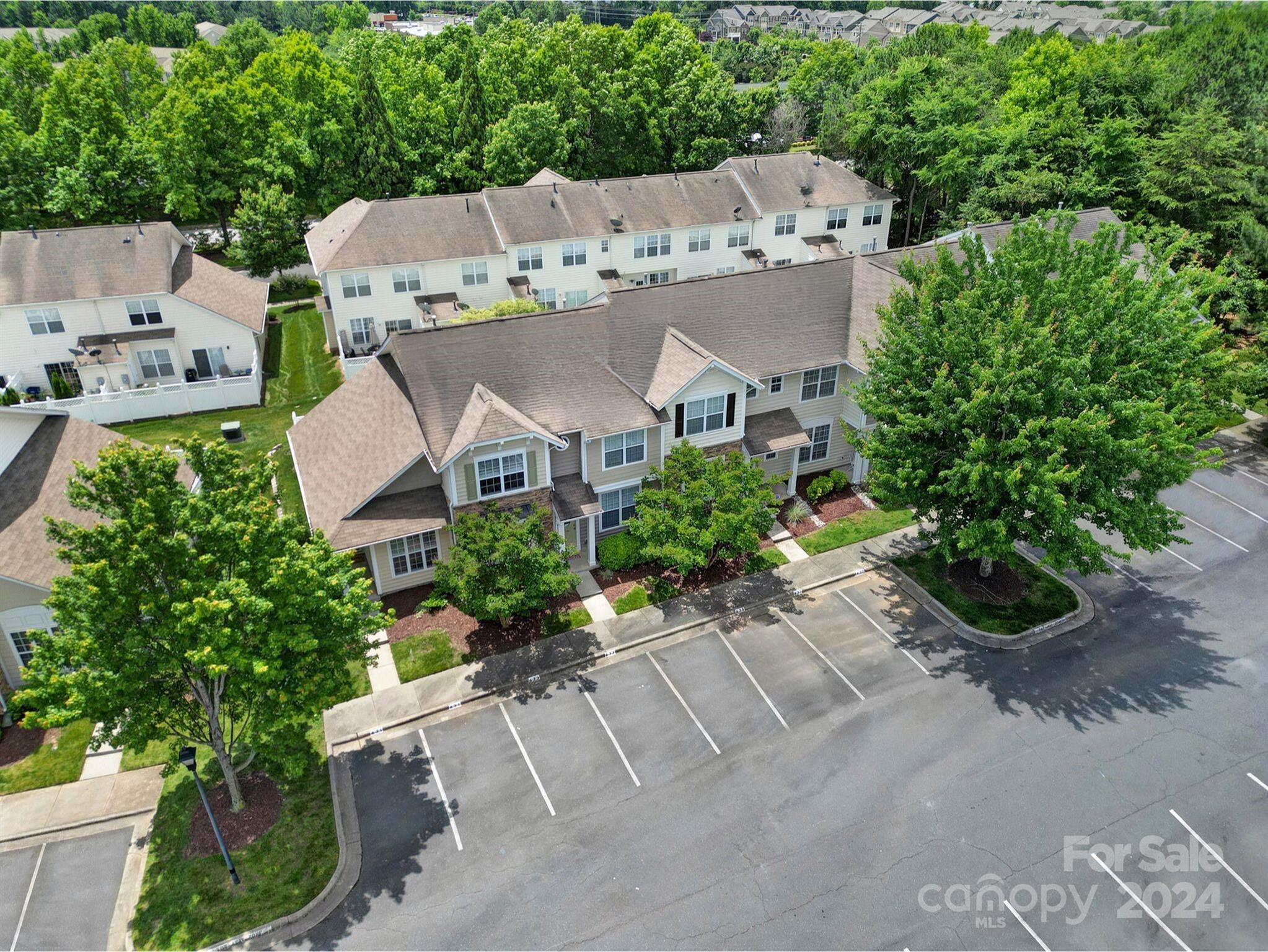 631 Brickdust Court Fort Mill, SC 29708 - Photo 35 of 39 Gallery Image 35