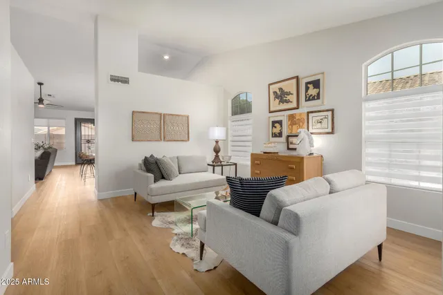 $3,200 | 7415 West Crest Lane, Glendale, AZ 85310