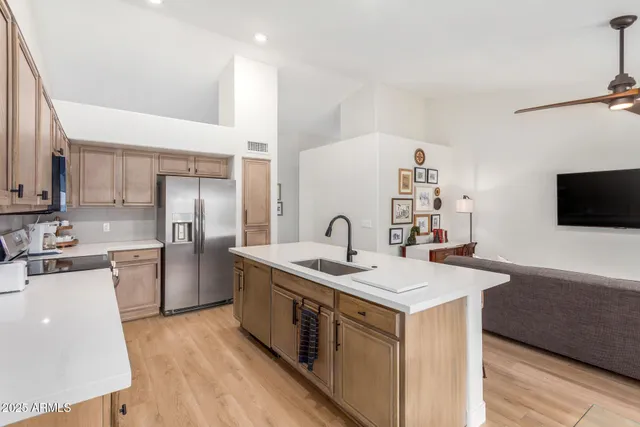 $3,200 | 7415 West Crest Lane, Glendale, AZ 85310