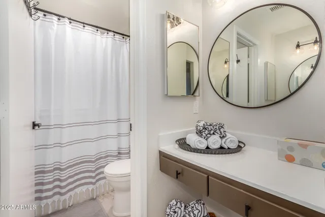 $3,200 | 7415 West Crest Lane, Glendale, AZ 85310