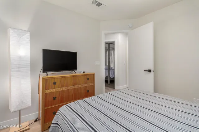 $3,200 | 7415 West Crest Lane, Glendale, AZ 85310