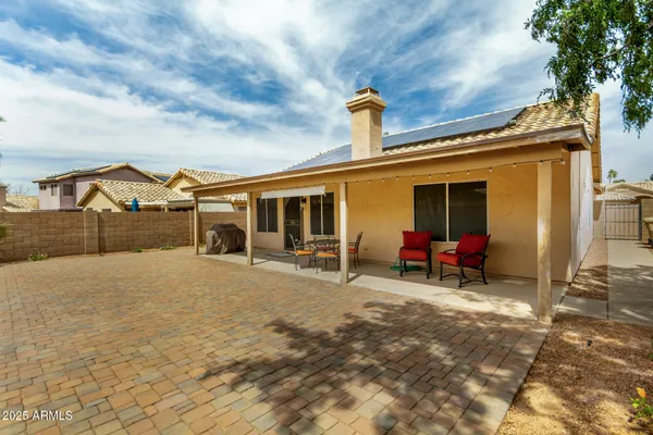 $3,200 | 7415 West Crest Lane, Glendale, AZ 85310