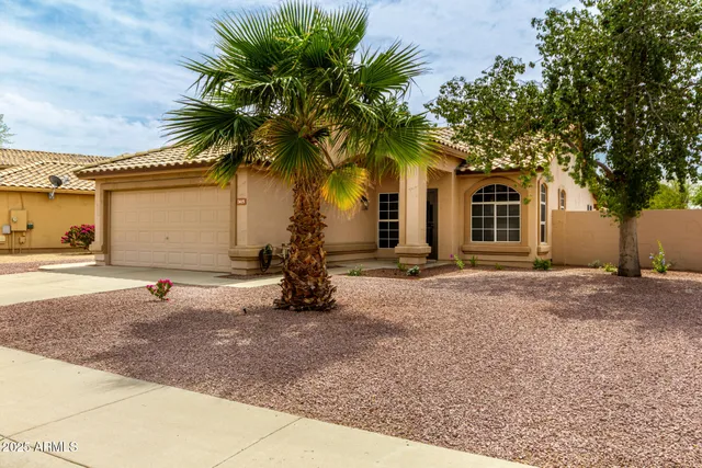 $3,200 | 7415 West Crest Lane, Glendale, AZ 85310