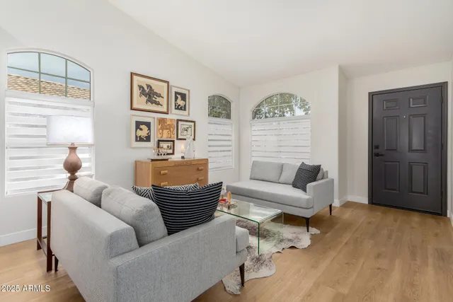 $3,200 | 7415 West Crest Lane, Glendale, AZ 85310