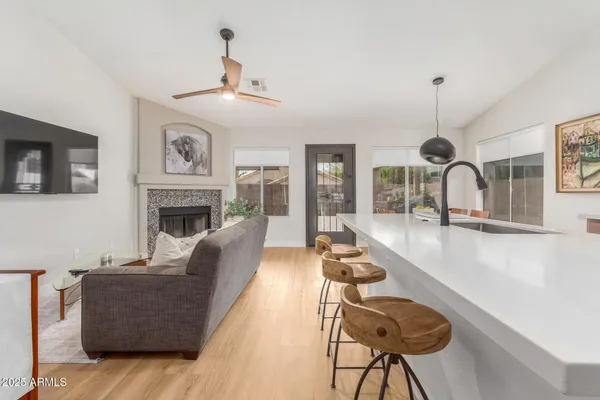 $3,200 | 7415 West Crest Lane, Glendale, AZ 85310