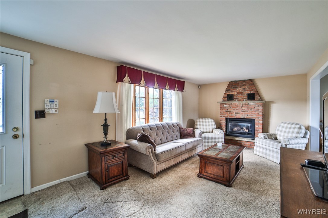 46 Fries Road Tonawanda, NY 14150 - Photo 5 of 32