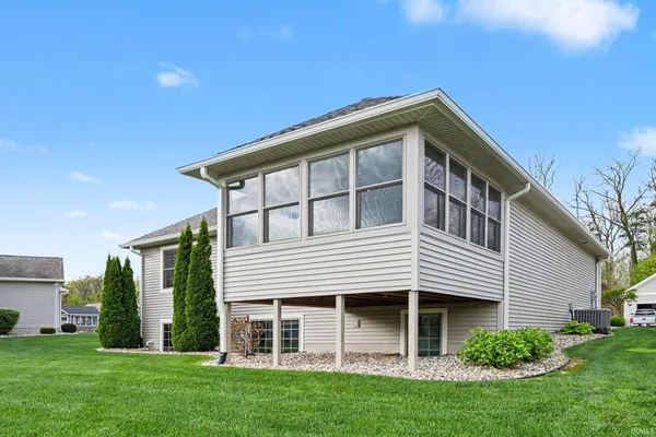 $459,900 | 242 River Park Drive, Middlebury, IN 46540