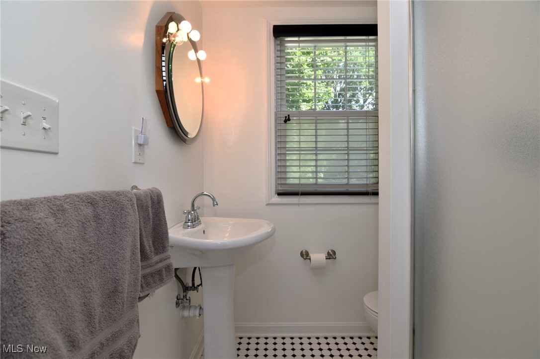3445 Colton Road Shaker Heights, OH 44122 - Photo 22 of 27 Gallery Image 22