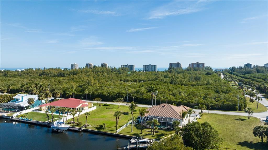 83 Queens Road Hutchinson Island, FL 34949 - Photo 24 of 36 24