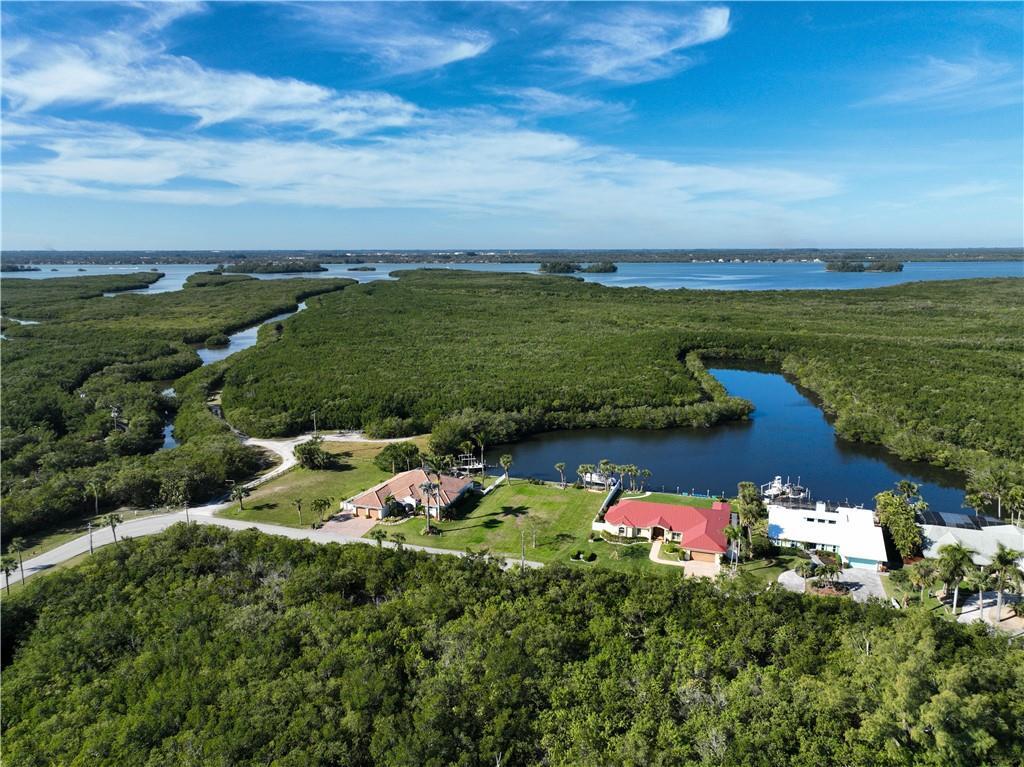 83 Queens Road Hutchinson Island, FL 34949 - Photo 26 of 36 26