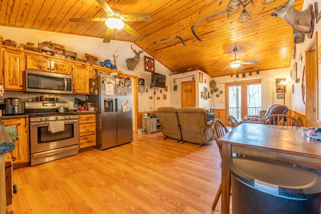 212 Pendergrass Road Marble, NC 28905 - Photo 5 of 38