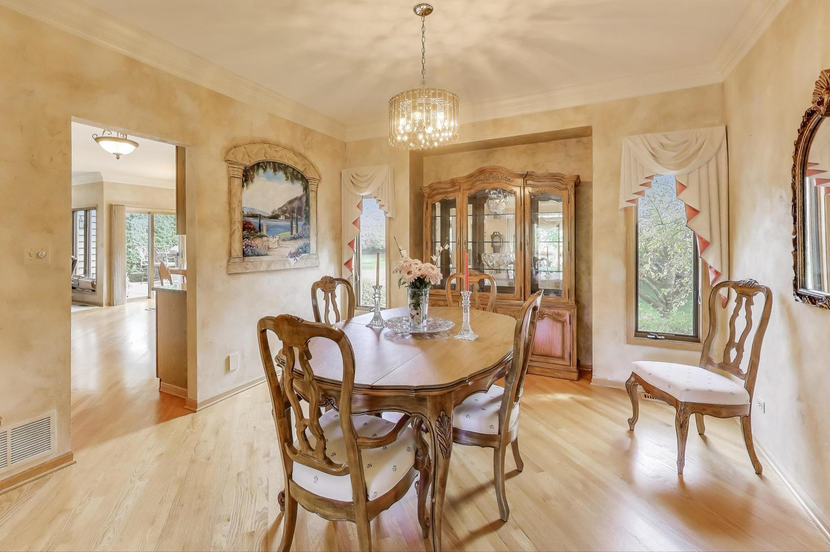 8720 Galleria Court Spring Grove, IL 60081 - Photo 13 of 36