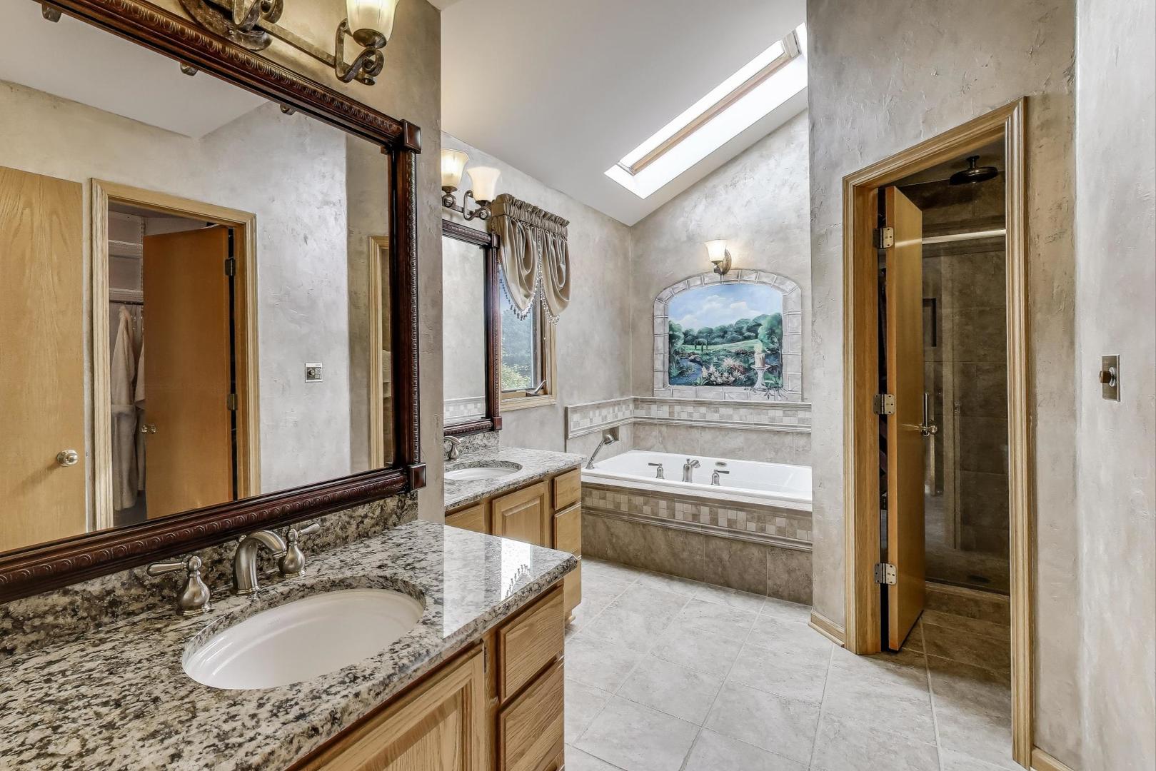 8720 Galleria Court Spring Grove, IL 60081 - Photo 18 of 36