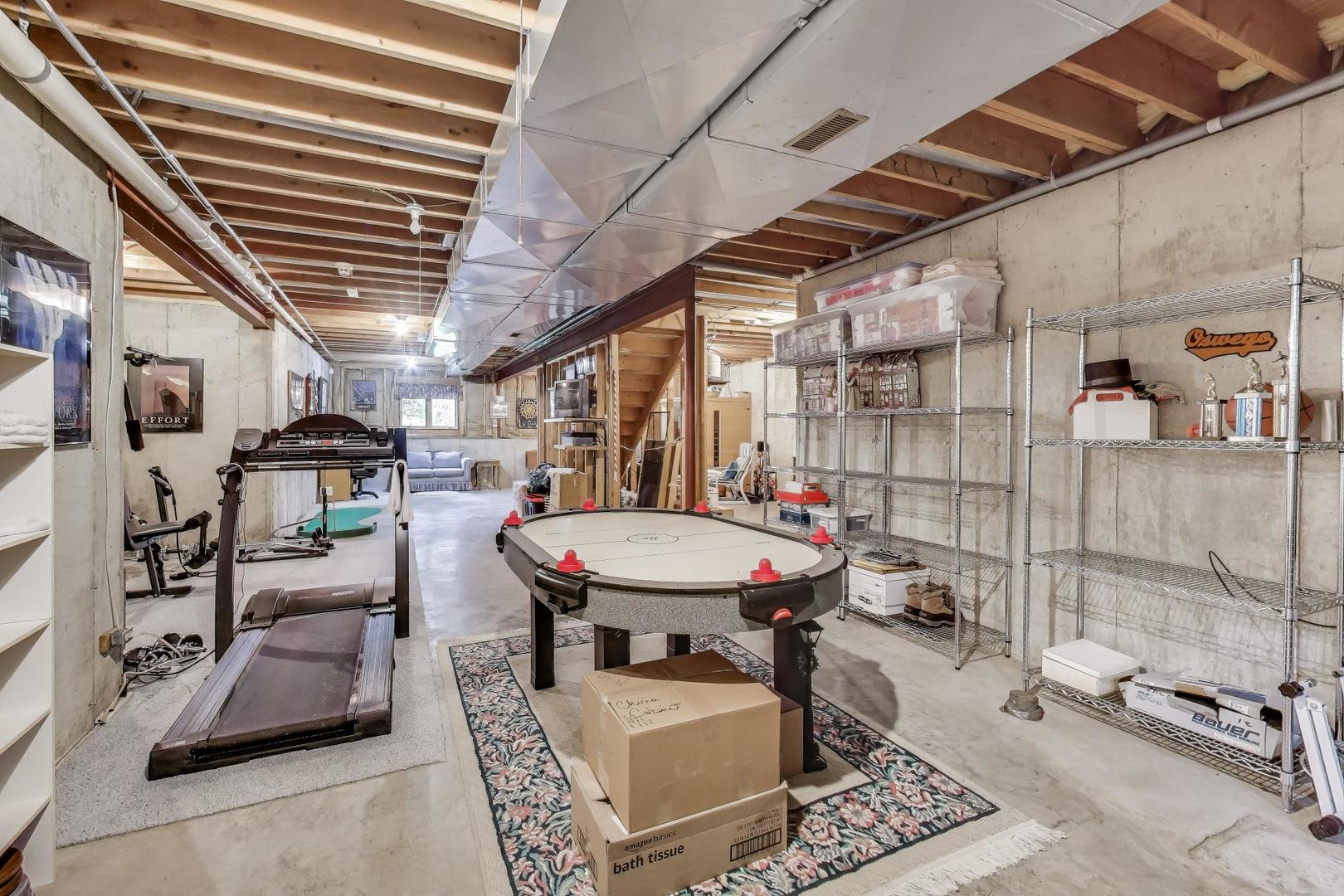 8720 Galleria Court Spring Grove, IL 60081 - Photo 26 of 36