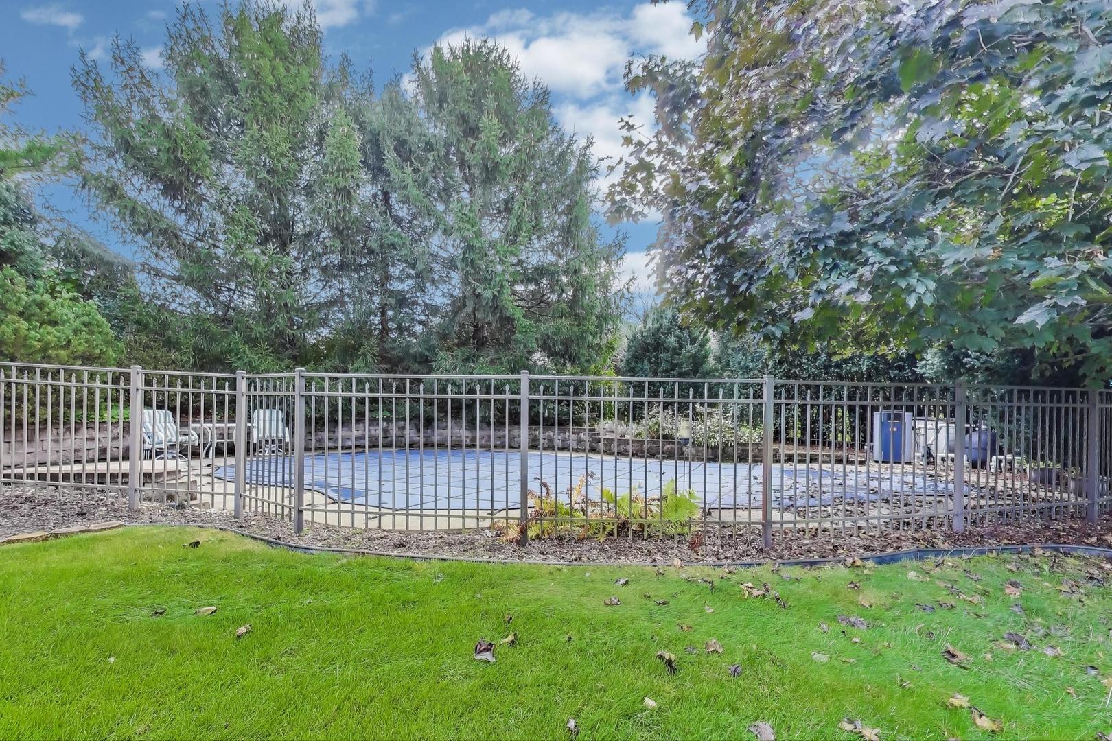 8720 Galleria Court Spring Grove, IL 60081 - Photo 3 of 36