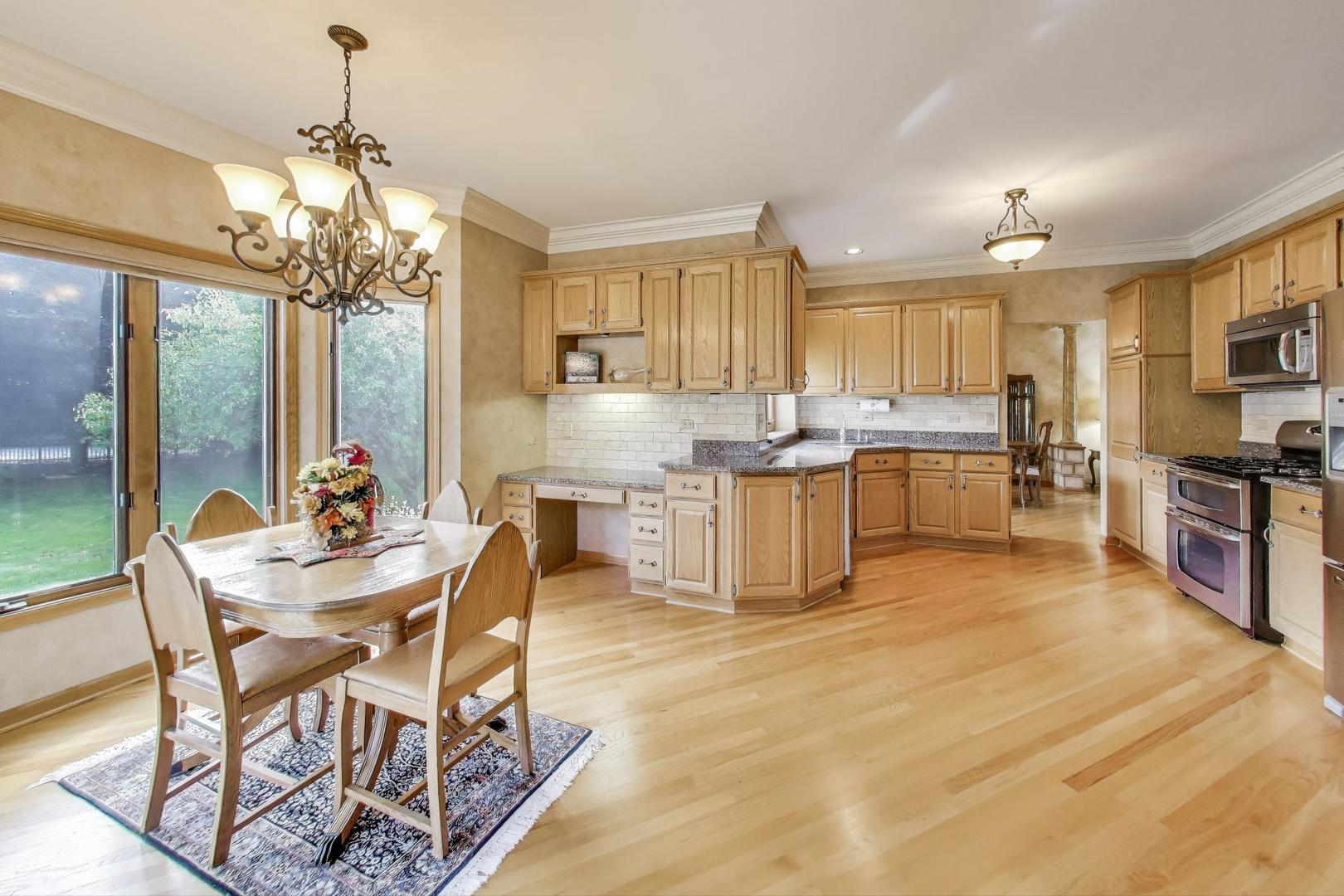 8720 Galleria Court Spring Grove, IL 60081 - Photo 9 of 36