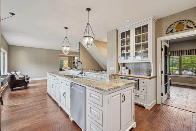 $899,900 | 13905 272nd Avenue Northwest, Zimmerman, MN 55398