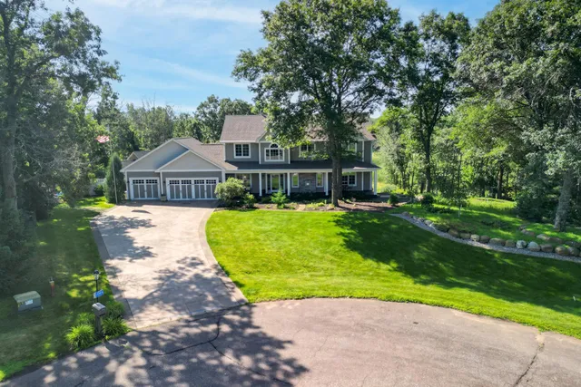 $899,900 | 13905 272nd Avenue Northwest, Zimmerman, MN 55398