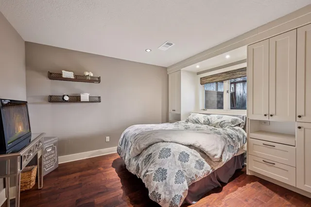 $899,900 | 13905 272nd Avenue Northwest, Zimmerman, MN 55398