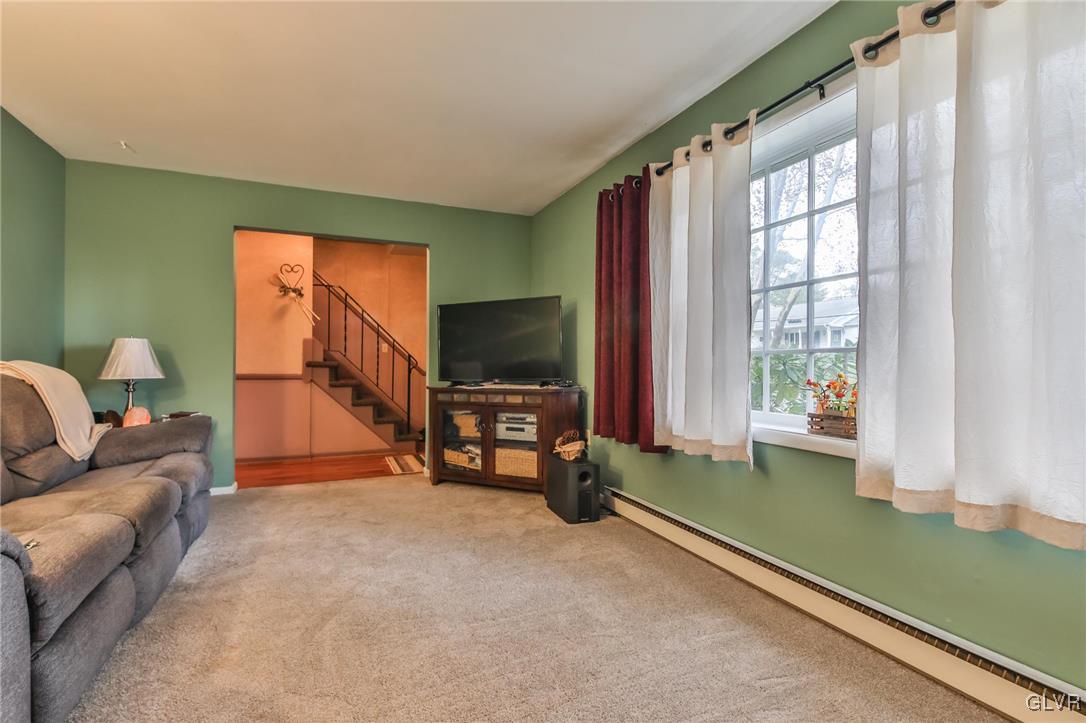 1617 Mine Lane Road Easton, PA 18045 - Photo 9 of 36 Gallery Image 9
