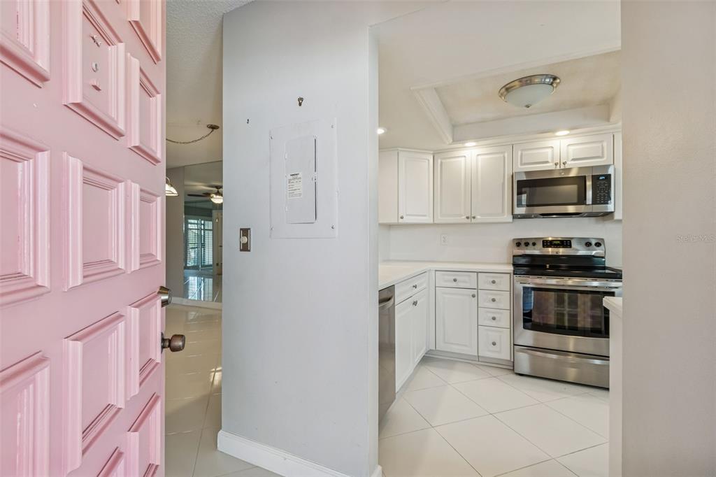 11317 Versailles Lane, Unit 5 Port Richey, FL 34668 - Photo 7 of 74