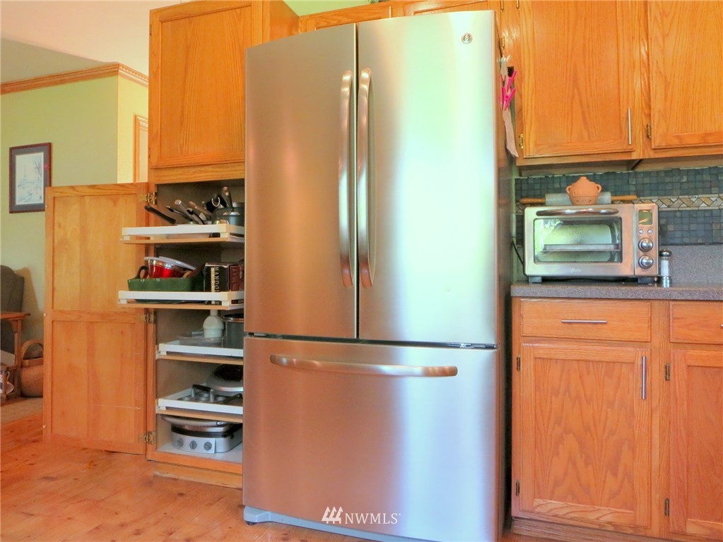 18428 Albany Street Southwest Rochester, WA 98579 - Photo 11 of 25