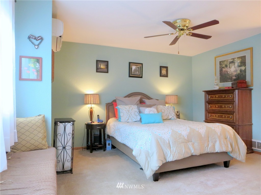 18428 Albany Street Southwest Rochester, WA 98579 - Photo 16 of 25