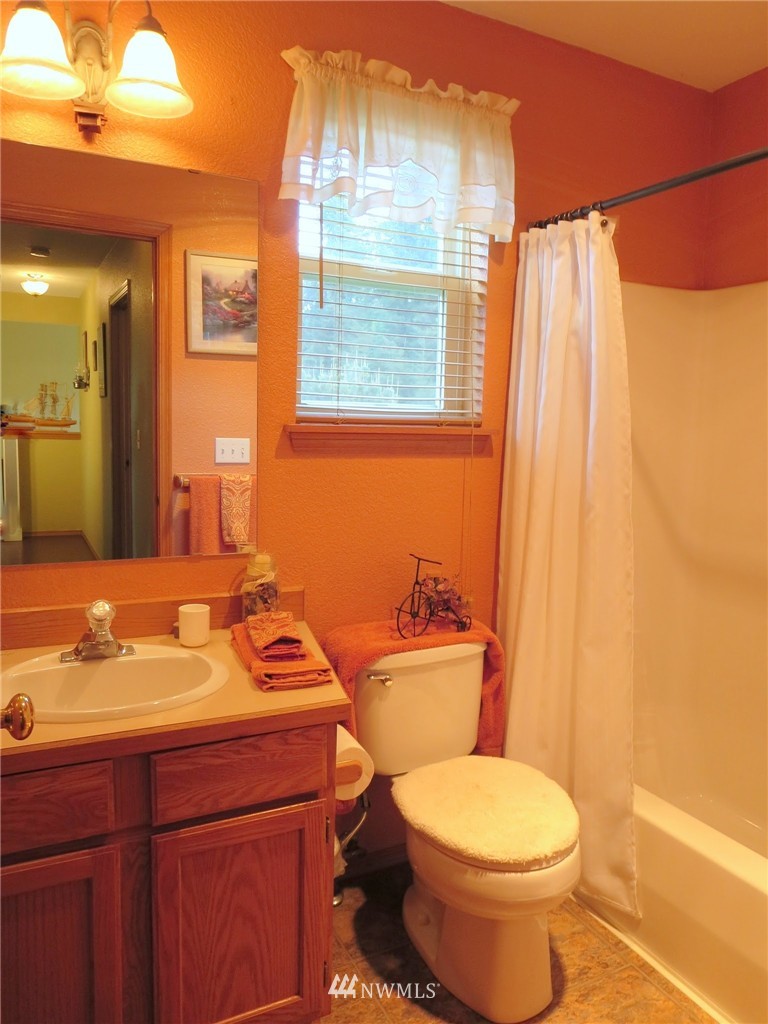 18428 Albany Street Southwest Rochester, WA 98579 - Photo 20 of 25
