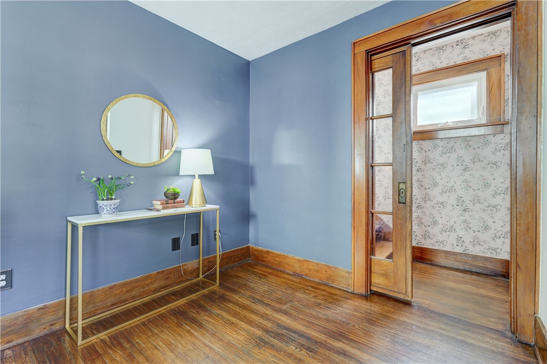 152 Colonial Road Rochester, NY 14609 - Photo 5 of 40 Gallery Image 5