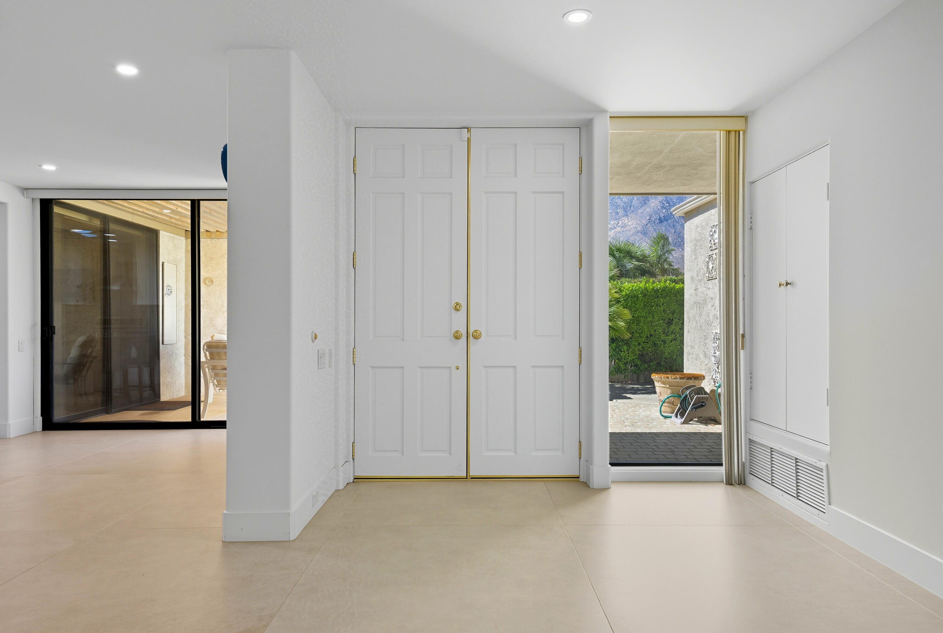 3520 Bogert Trail Palm Springs, CA 92264 - Photo 13 of 45 Photo-13